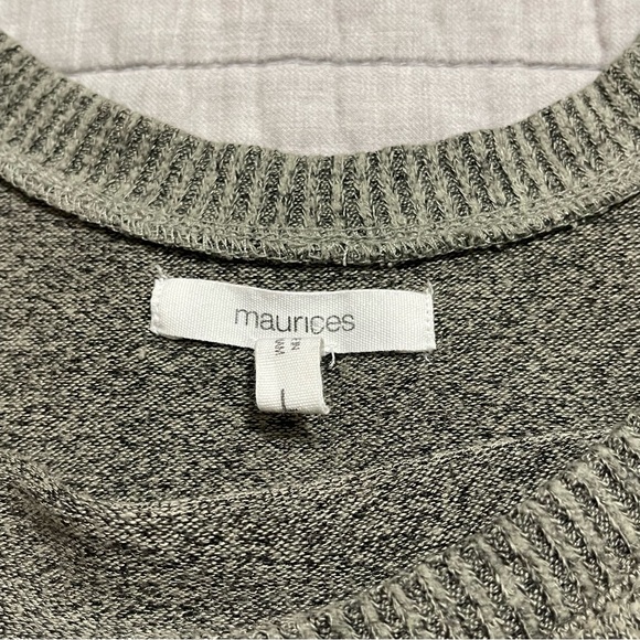 Maurices Solid Brushed Round Hew Pullover Top Size Large - Picture 2 of 7